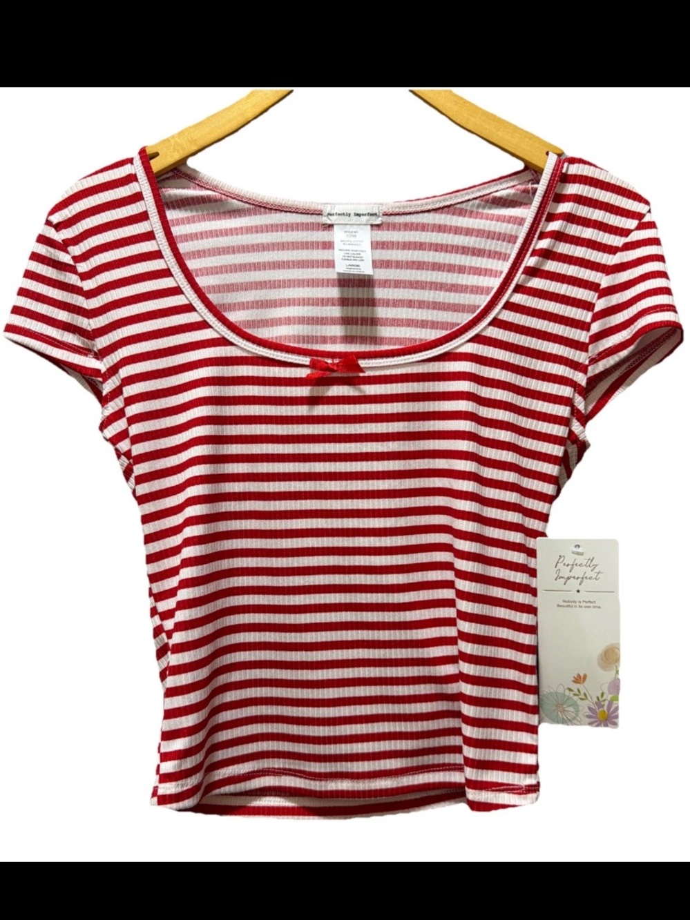 🆕Perfectly Imperfect Red & White Striped Scoop Neck Short Sleeve Cropped Top